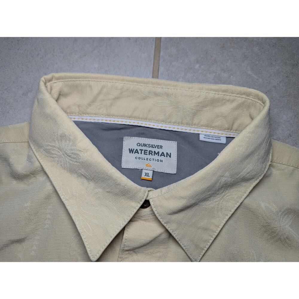 Quiksilver Men's XL Waterman Collection Camp Hawaiian Comfort Fit Textured - Picture 4 of 7